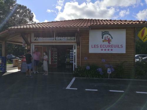Mobil Home Camping Les Ecureuils Biscarrosse