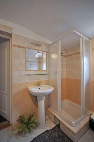 Hostal Vila Hana