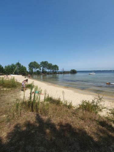 New Fully Equipped Modern Villa In Biscarrosse Lac