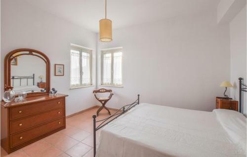 Nice Apartment In Camini With 2 Bedrooms
