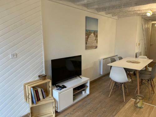 Maisonnette � 300 M Du Lac de Biscarrosse
