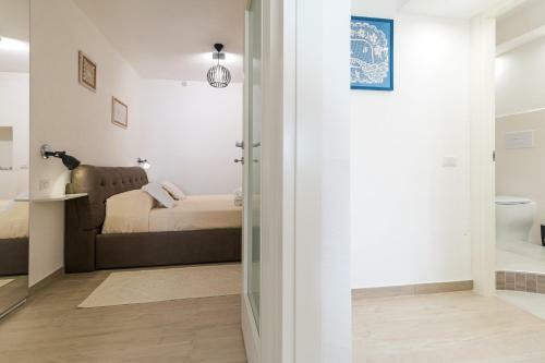 Purple Flower Suit Apartment