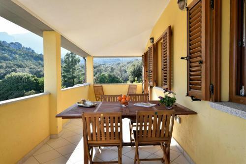 Apartamento Casa Con Vista Mare E Monti