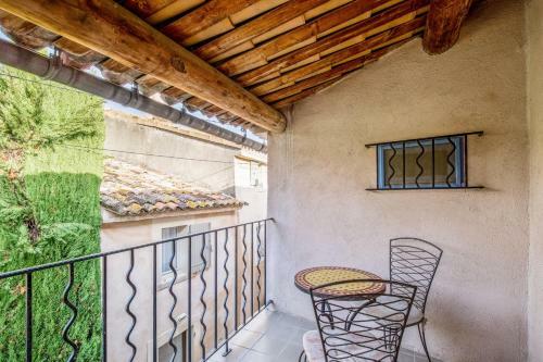 Maison De Village