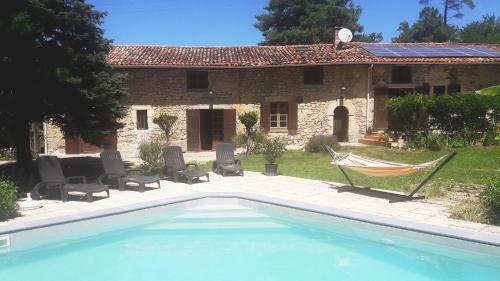 Gite Et Chambres Le Coin Arbor�
