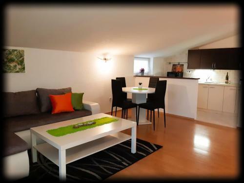 Apartments Dora