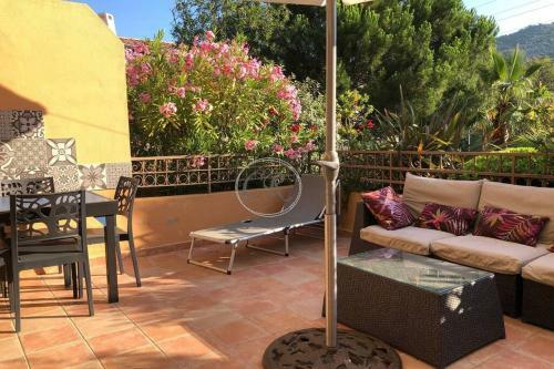 Apartamento T3 de Standing Avec Grande Terrasse Vue Colline