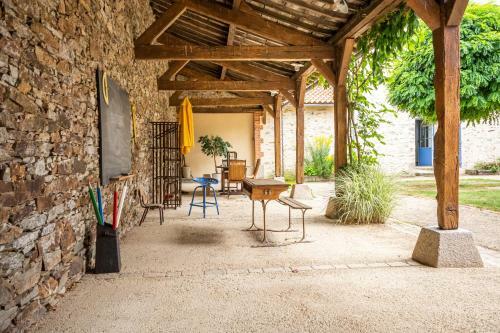 Le Domaine Des Ecoliers B&B