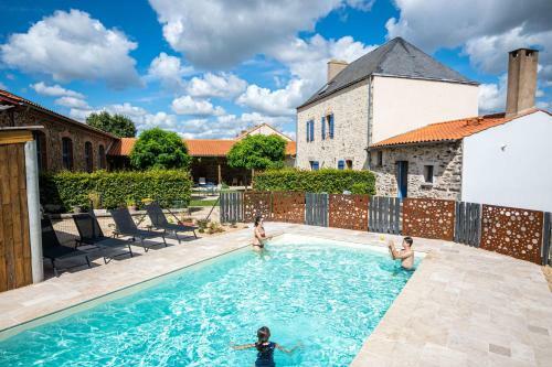 Le Domaine Des Ecoliers B&B