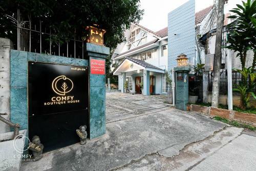 Bed & Breakfast Comfy Boutique House