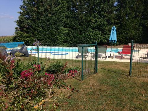 Le G�te Du Mas Avec Piscine