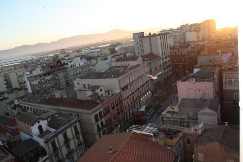 Hostal Vista Suites - Piazza Yenne