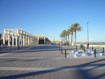Holiday Apartments Malvarrosa Beach
