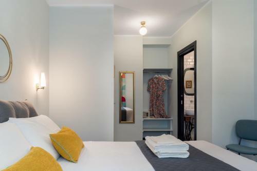 Hostal Contus R�tro Guest House