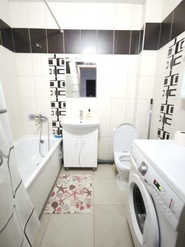 Lavina Mall Apartments Lll