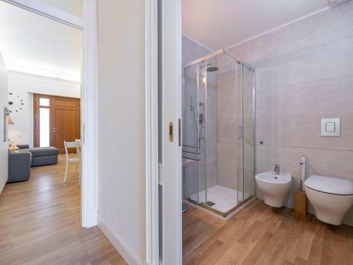 Queen Margaret Apartment - City Centre
