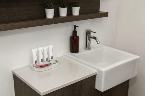 Sandy Hill Apartments By Ready Set Host