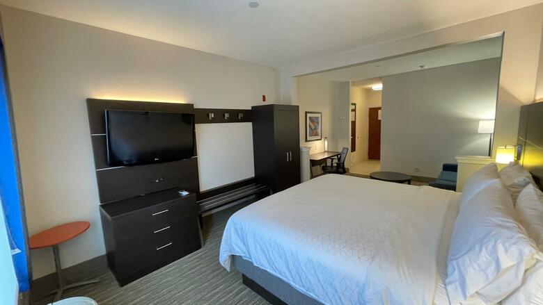 Holiday Inn Express Hotel & Suites Decatur, Tx
