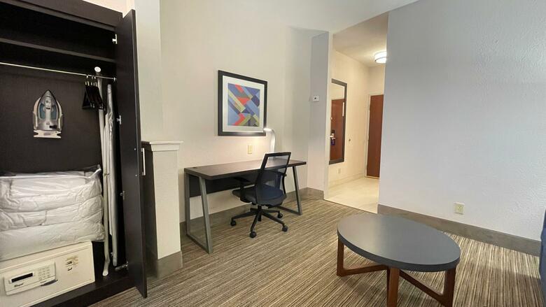 Holiday Inn Express Hotel & Suites Decatur, Tx