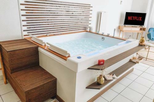 Apartamento Nuit D'exception - Loft Avec Jacuzzi