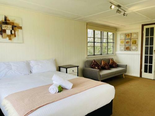 Charming House Located In The Heart Of Stanthorpe