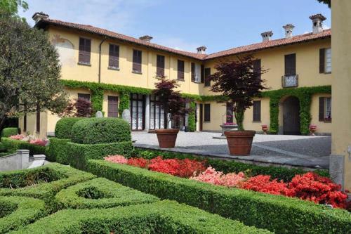 Villa La Vescogna, Historic House With Pool