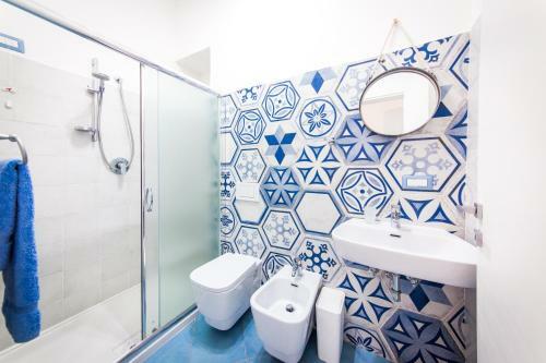 Hostal Zagma Un Passo Dal Mare