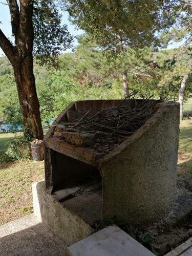 Scappo In Umbria, La Escondida