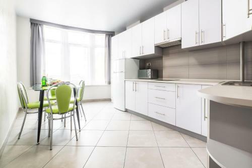 Apartments Roksolany 16