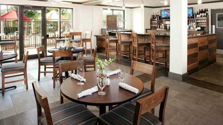 Hotel Four Points By Sheraton Fort Myers Airport