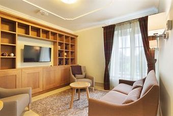 Hotel H�meenkyl�n Kartano