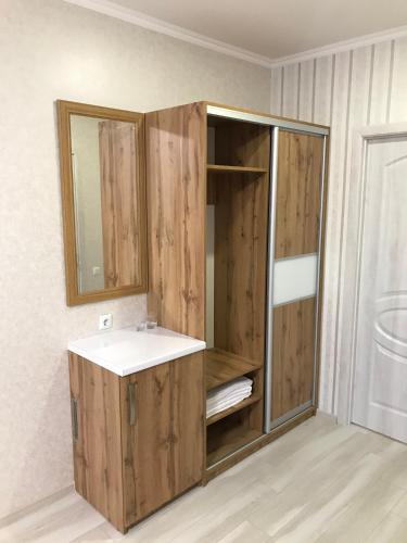 Hostal Holiday House