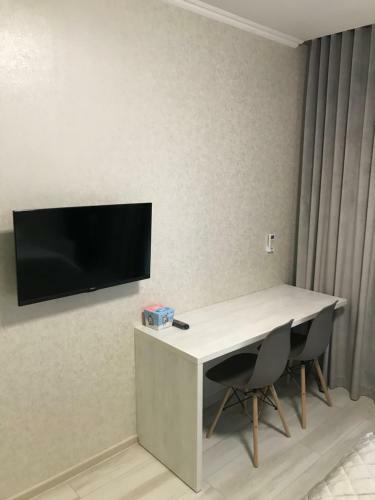 Hostal Holiday House