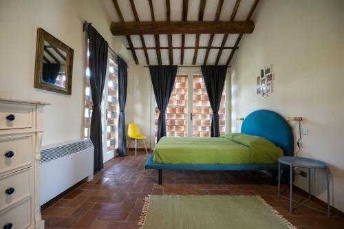 Casale Rinnovato Immerso Nella Campagna Con Splendida Piscina E Jacuzzi