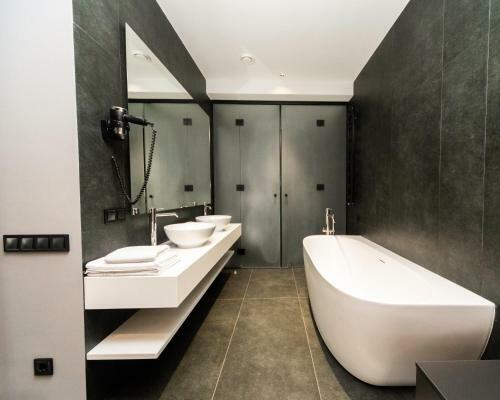 Small Hotel