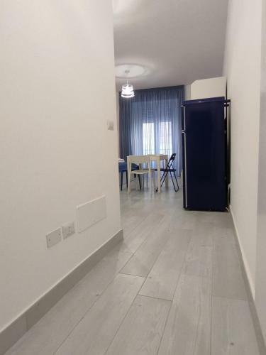 Blue Moon Apartments