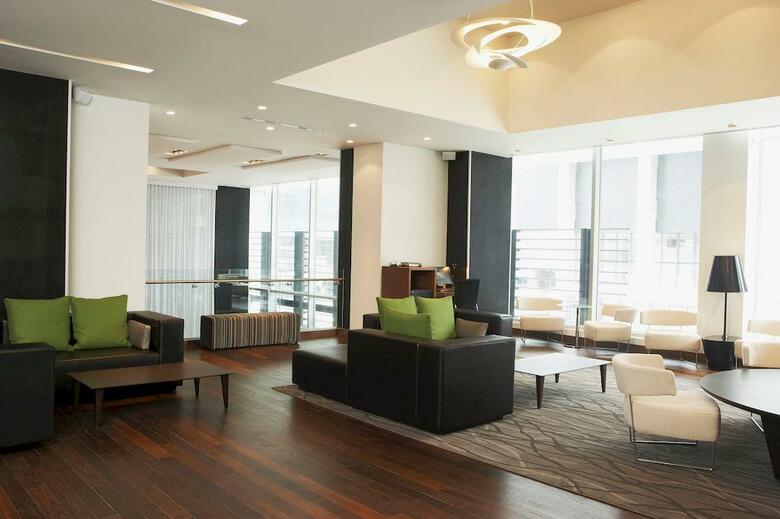 Hotel Le Germain Maple Leaf Square