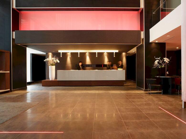 Hotel Le Germain Maple Leaf Square