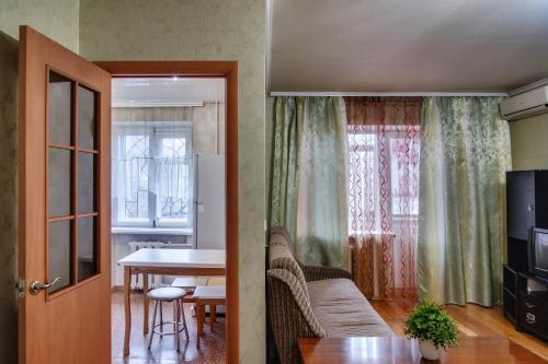 Apartment - Sobornyi Prospect 93