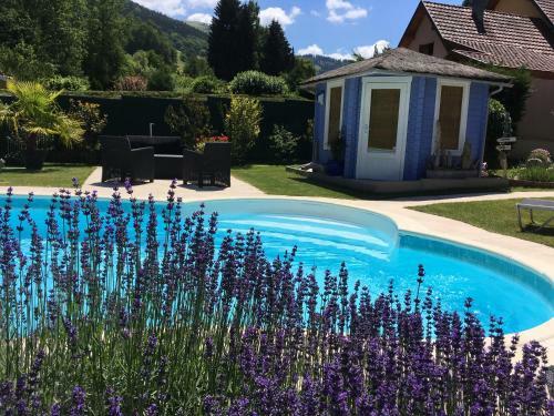 Apartamento G�te Avec Piscine Chez V�ro
