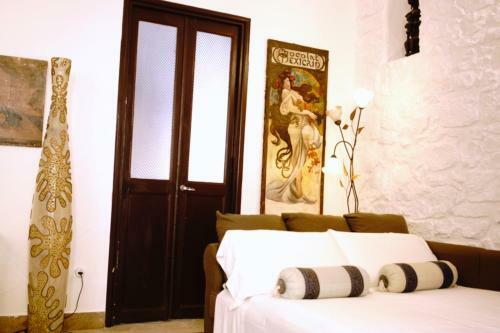 Hostal Sibilla Family Suites