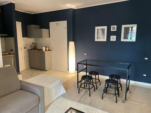 Apartamento Splendido Monolocale Con Spazioso Giardino E Veranda A 150 Mt Dal Mare