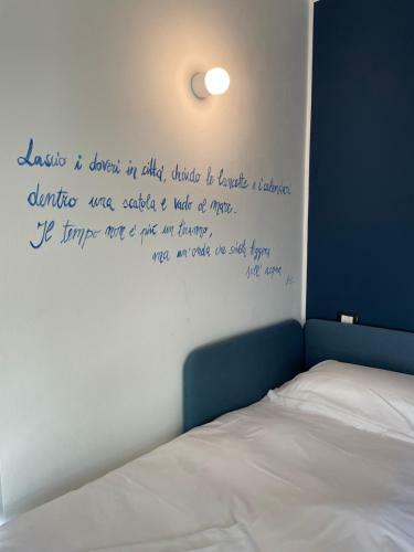 Hostal Accogliente Camera Singola Con Balcone A 150 Mt Dal Mare