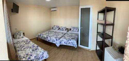 Hostal ?????