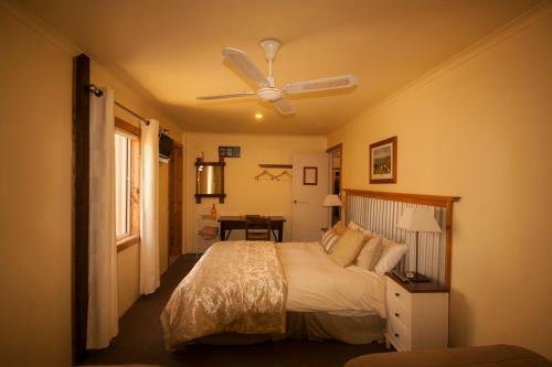 The Open House - Bed & Breakfast
