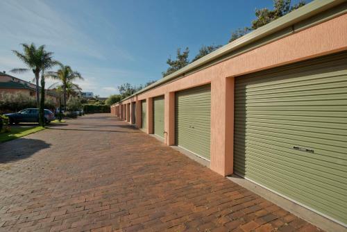 Aparthotel Merimbula Holiday Properties