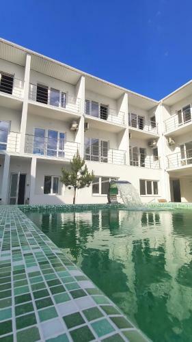 Ostriv Hotel