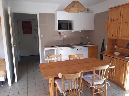 Sweet Apartment With Direct Access To Skiing