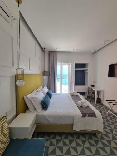 Hostal Capri Marina Suite
