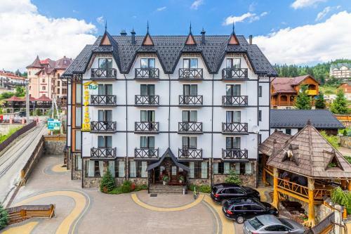 Hotel Pid Strihoju